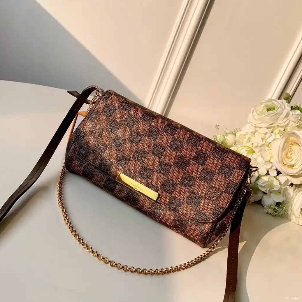 Cheap Louis Favorite Vuitton PM 0624